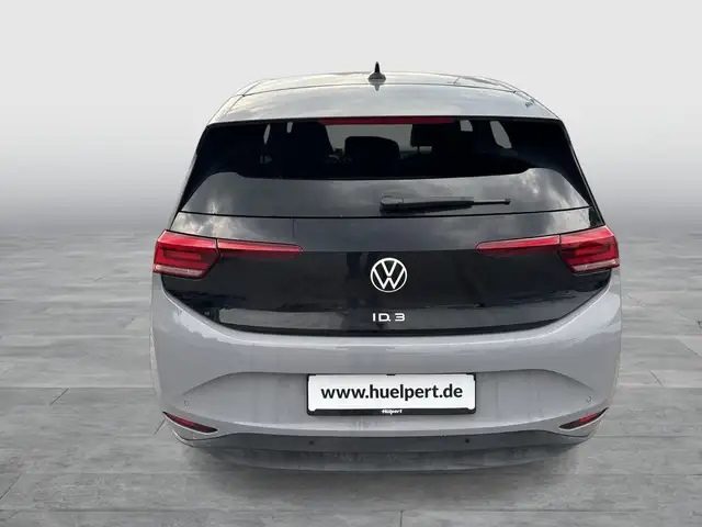 Volkswagen Id.3 view 6
