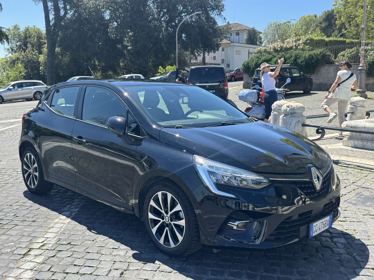Renault Clio 1.6 E-Tech hybrid Zen 140cv auto my21