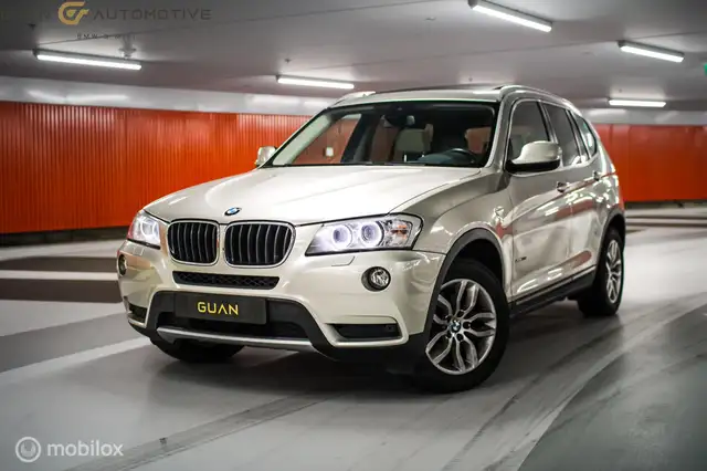 BMW X3 xDrive28i High Executive | NW Ketting | PANO |