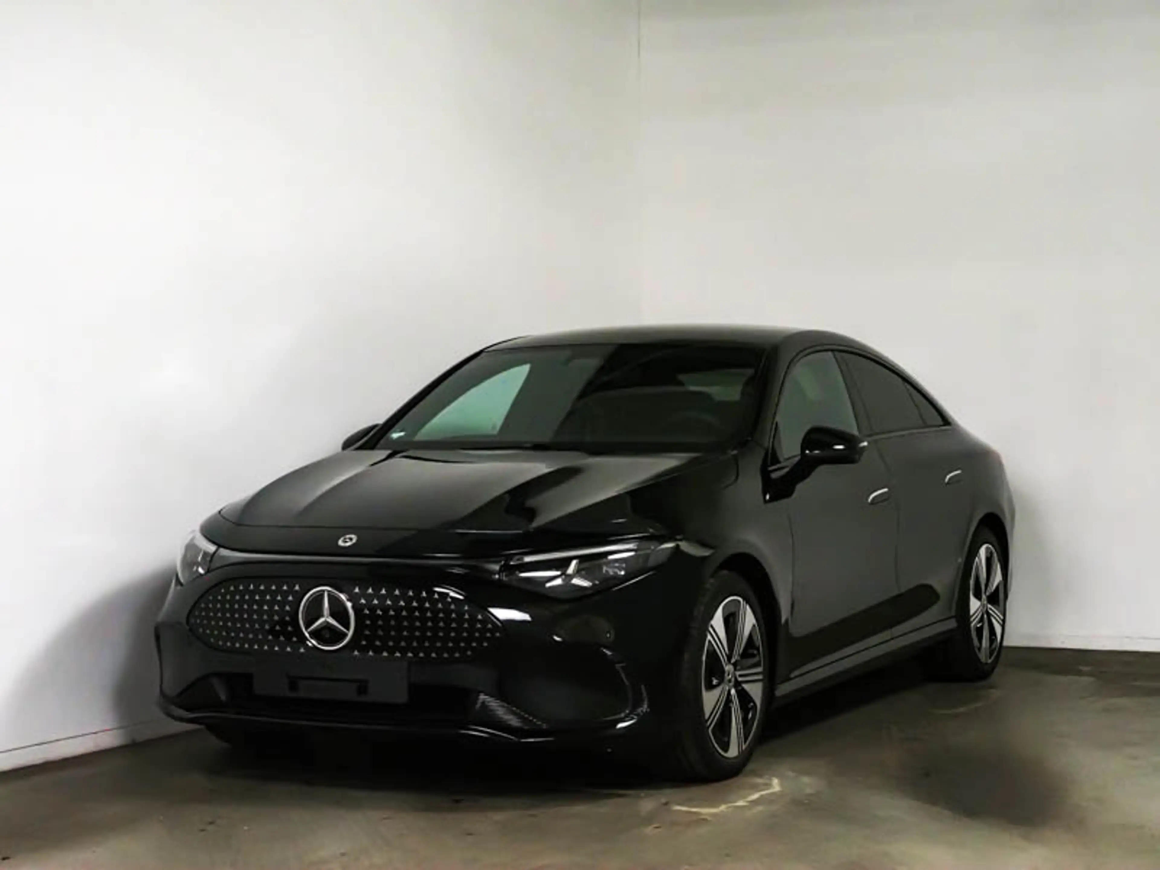 Mercedes-Benz CLA 250 + Progressive*Night*AHK*Distronic*KeyGo*