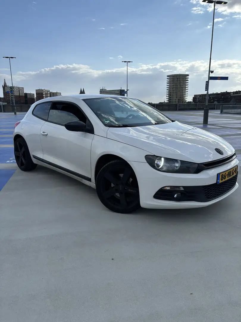Volkswagen Scirocco 1.4 TSI Wit - 2