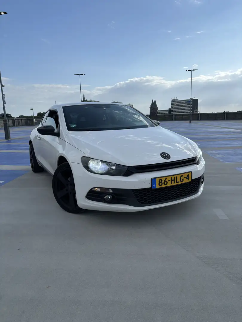Volkswagen Scirocco 1.4 TSI Wit - 1