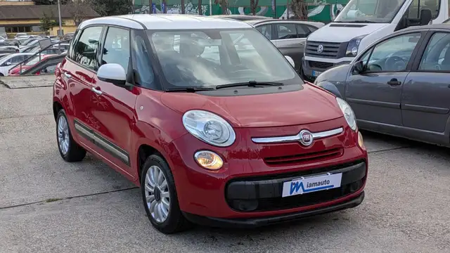 Fiat 500l view 3