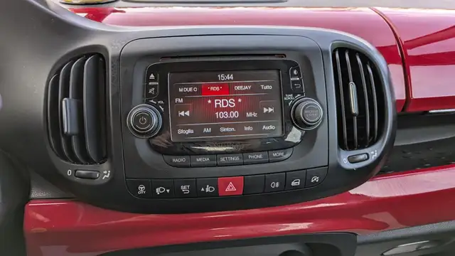 Fiat 500l view 11