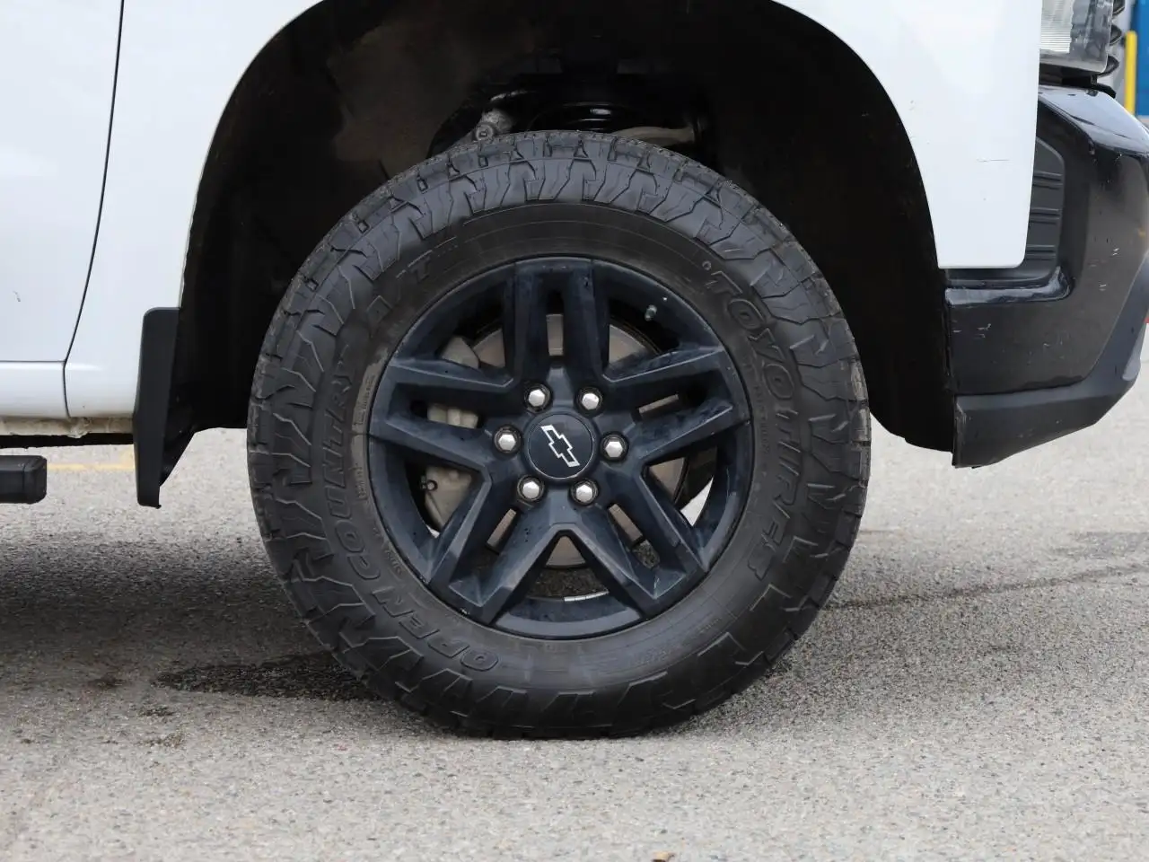 Chevrolet Silverado 1500 снимка Chevrolet Silverado 1500