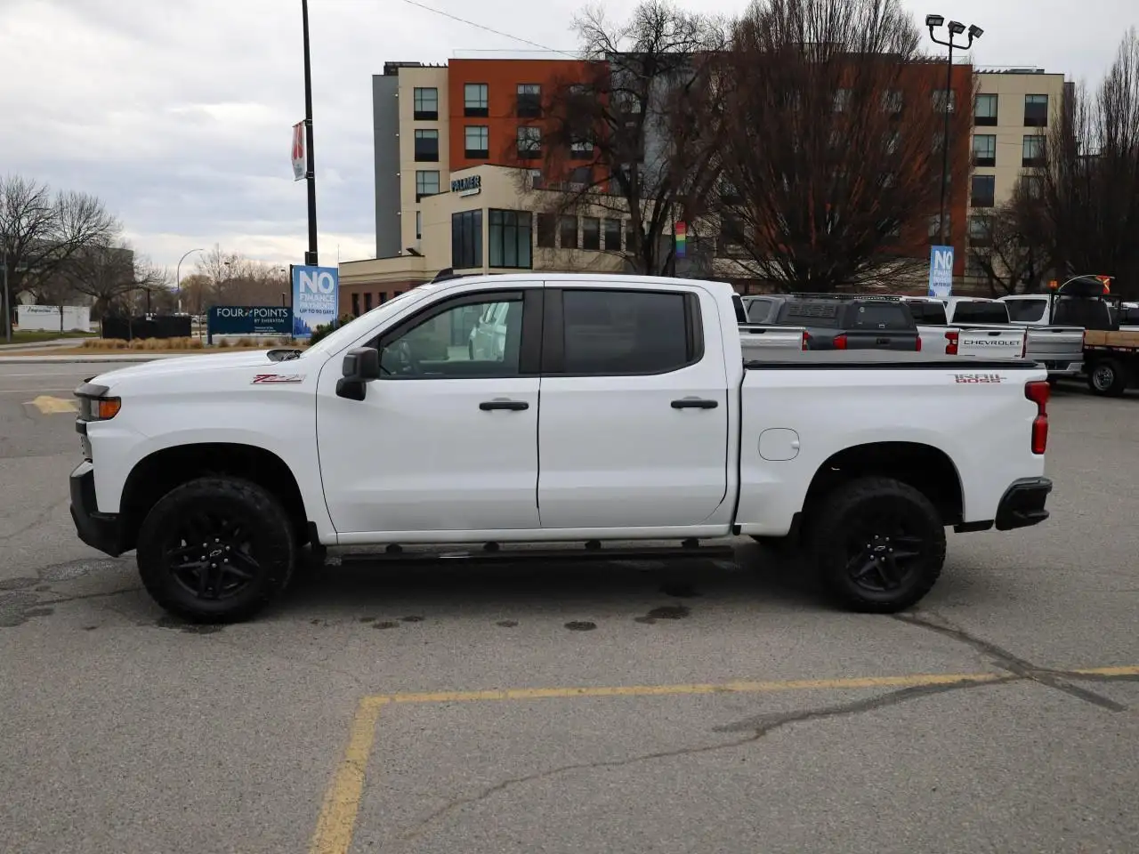 Chevrolet Silverado 1500 снимка Chevrolet Silverado 1500