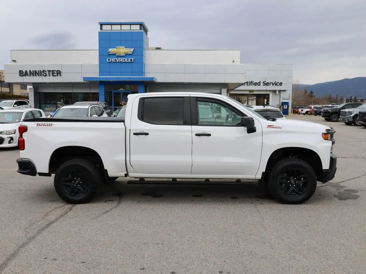 Chevrolet Silverado 1500 снимка Chevrolet Silverado 1500