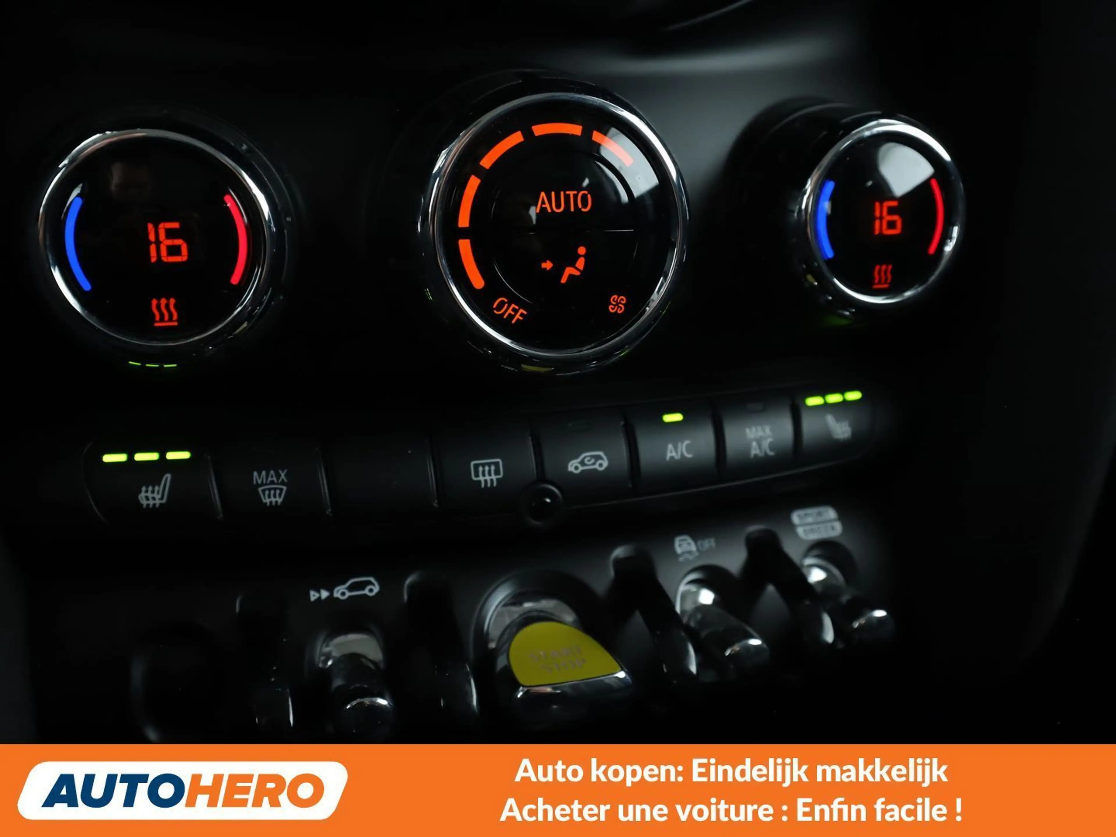 MINI Cooper SE Cooper SE Essential Trim — photo 12