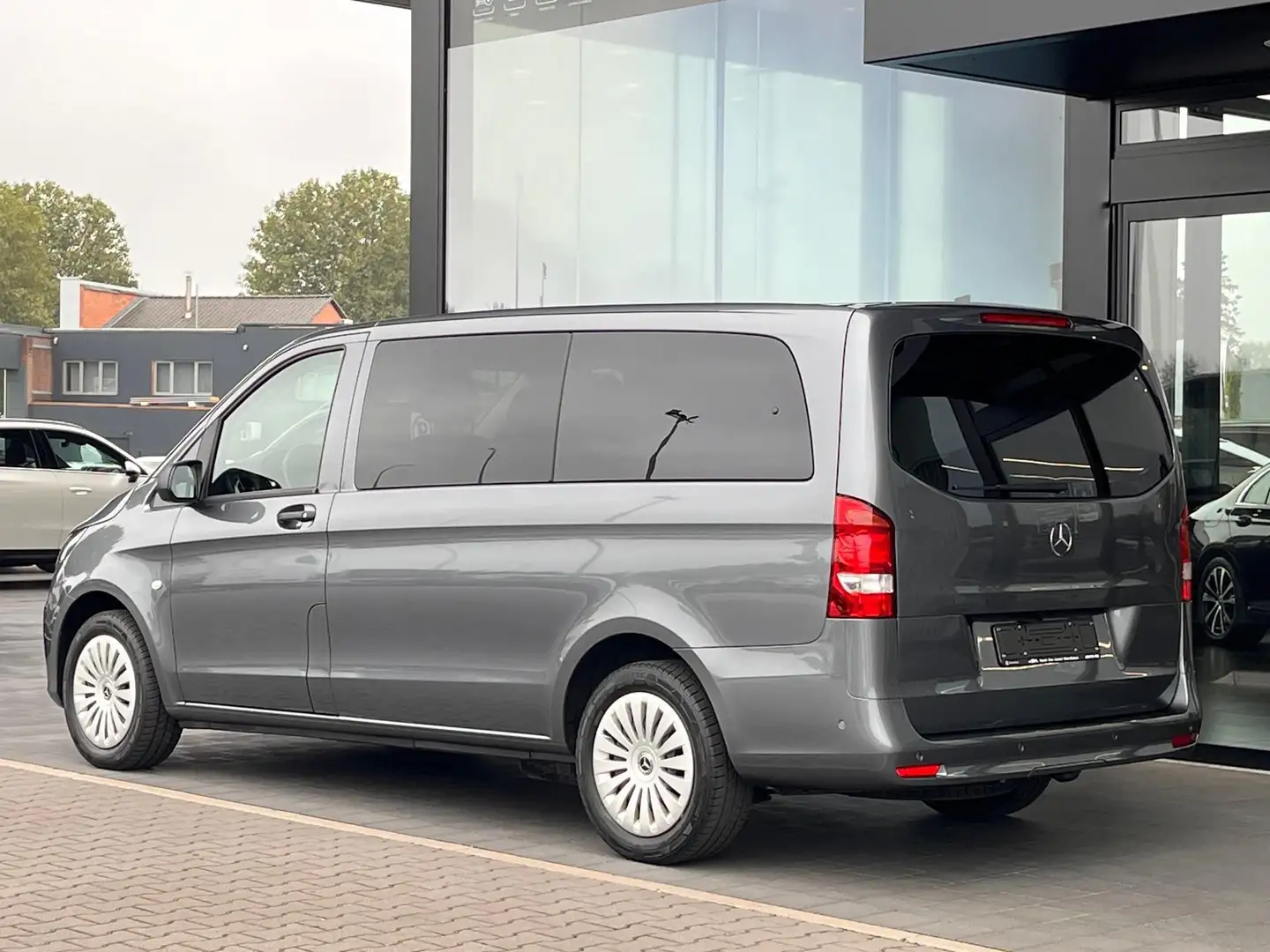 Mercedes-Benz Vito Tourer 116 CDI Pro Lang Gris - 2