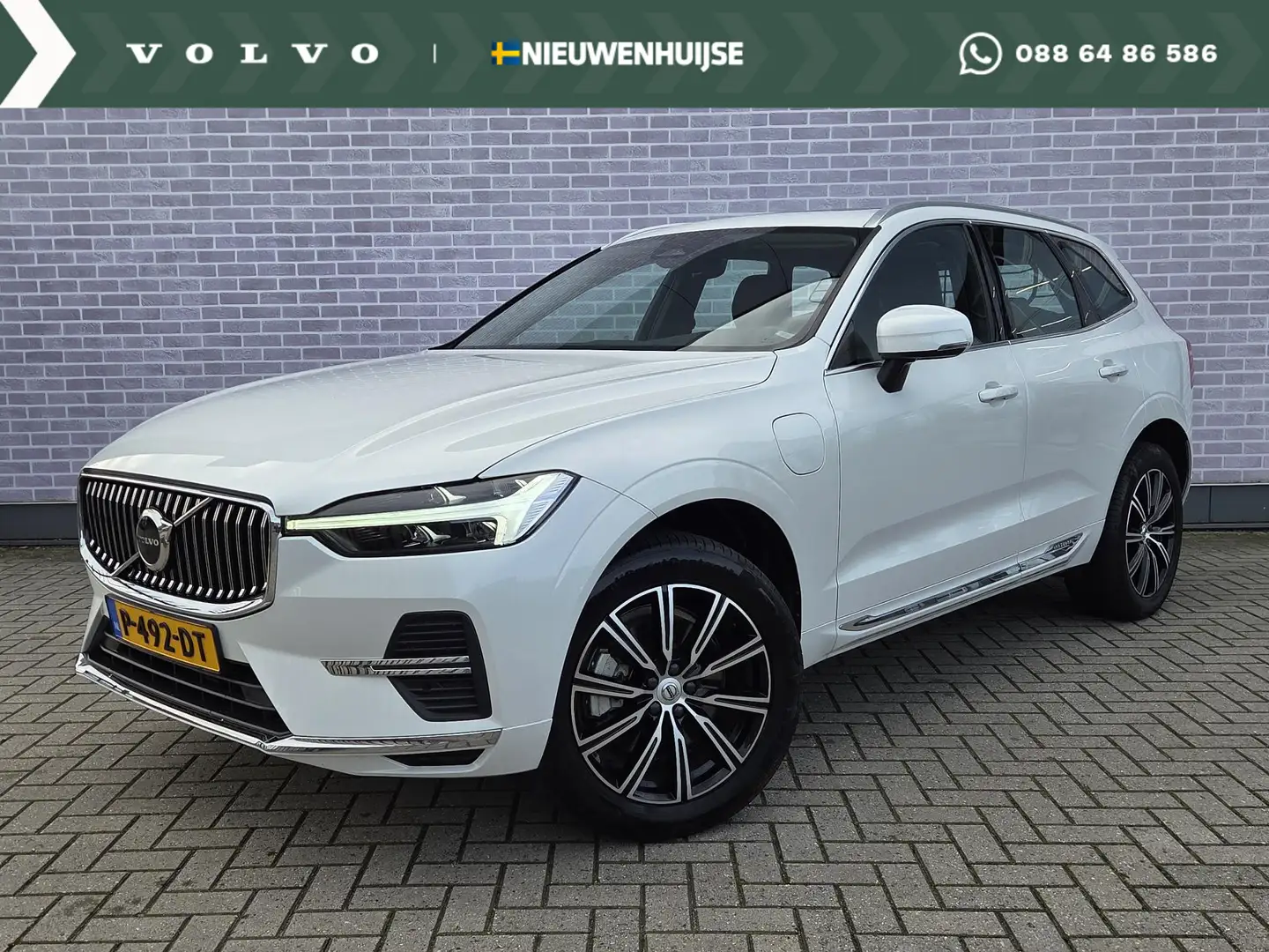 Volvo XC60 T6 Plug-in hybrid AWD Inscription | Long Range | T Weiß - 1