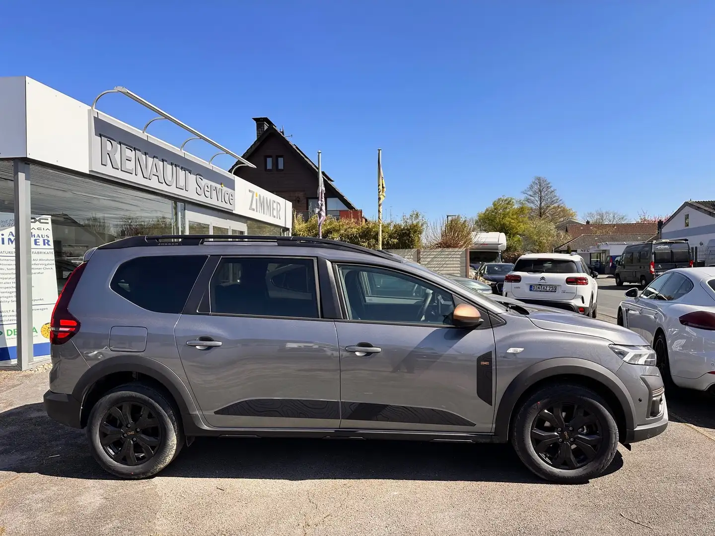 Dacia Jogger Extreme Tce 100 ECO-G - 5-Sitzer -SOFORT Grijs - 2