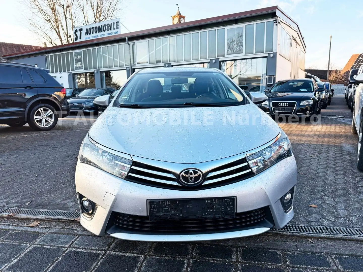 Toyota Corolla Life 1.6*KAMERA*KLIMAAUTO* Stříbrná - 2