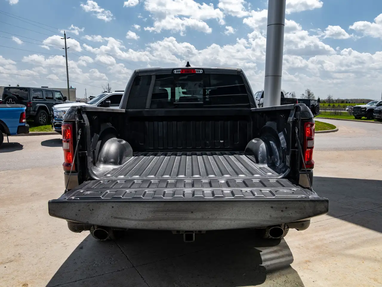 RAM 1500 снимка RAM 1500