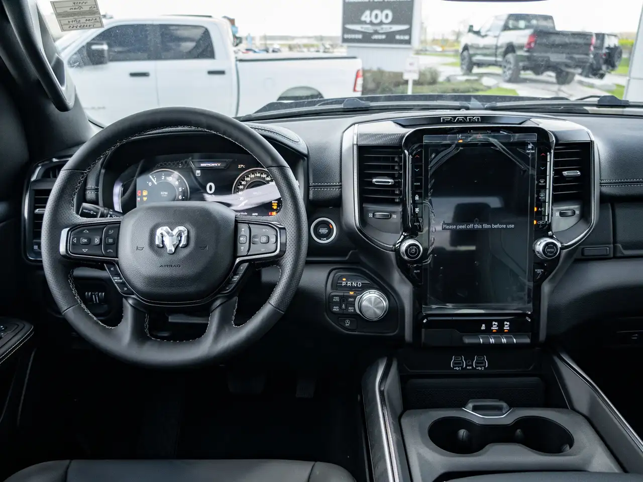 RAM 1500 снимка RAM 1500