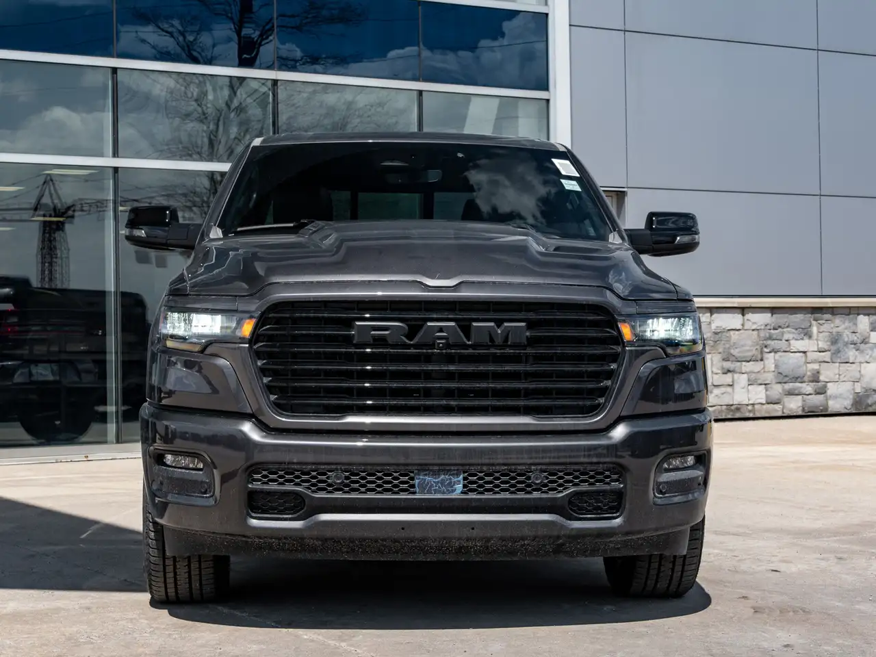 RAM 1500 снимка RAM 1500