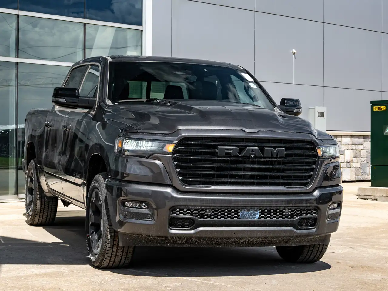 RAM 1500 снимка RAM 1500