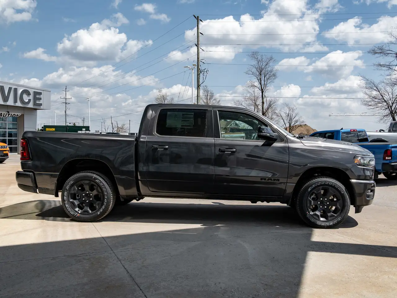 RAM 1500 снимка RAM 1500