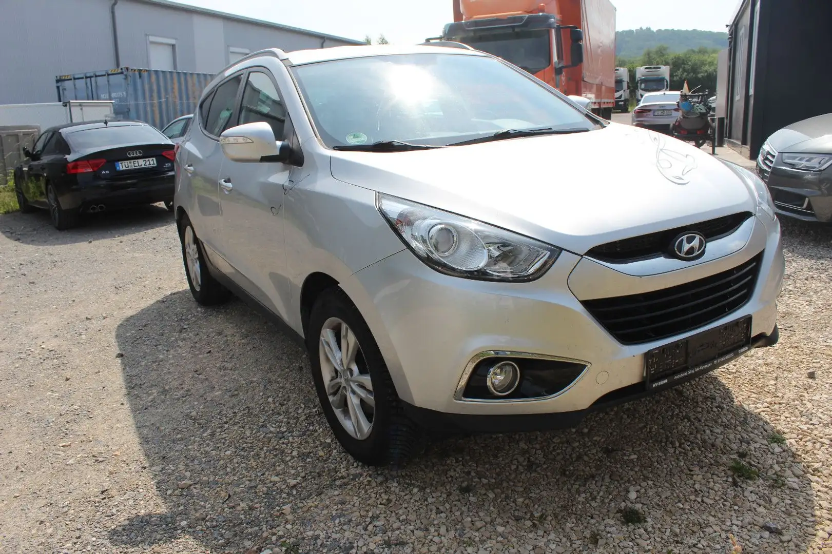 Hyundai iX35 5 Star Edition 2WD*8 FACH*KEYLESS*AHK* Silber - 1