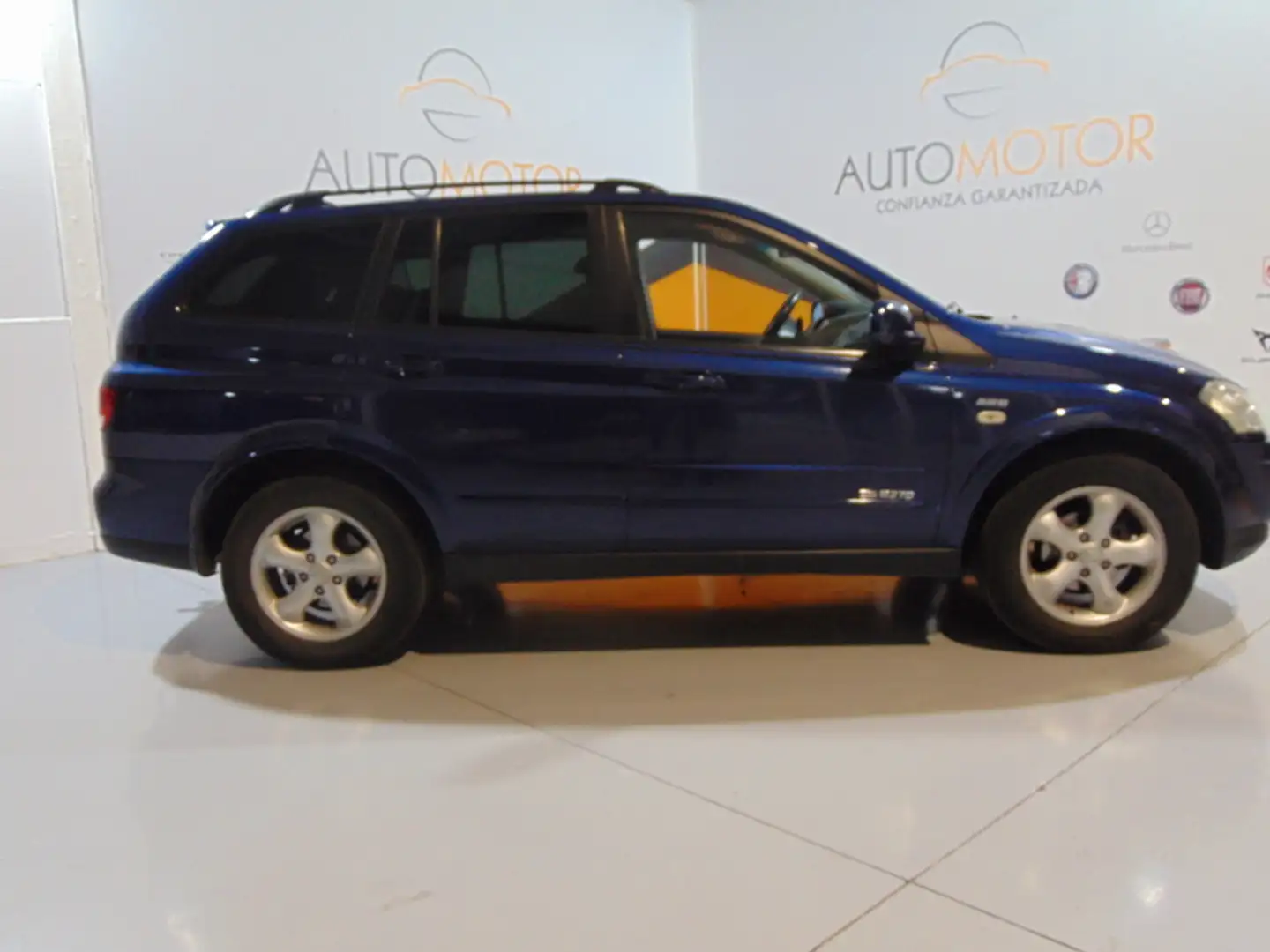 SsangYong Kyron 270Xdi Limited Aut. Niebieski - 1