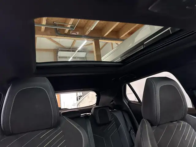 Peugeot 2008 view 14