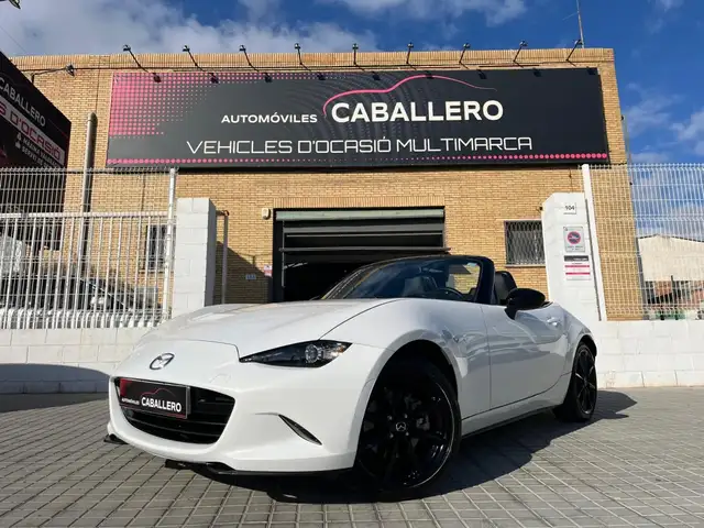 Mazda MX-5 2.0 Luxury Sport Soft Top