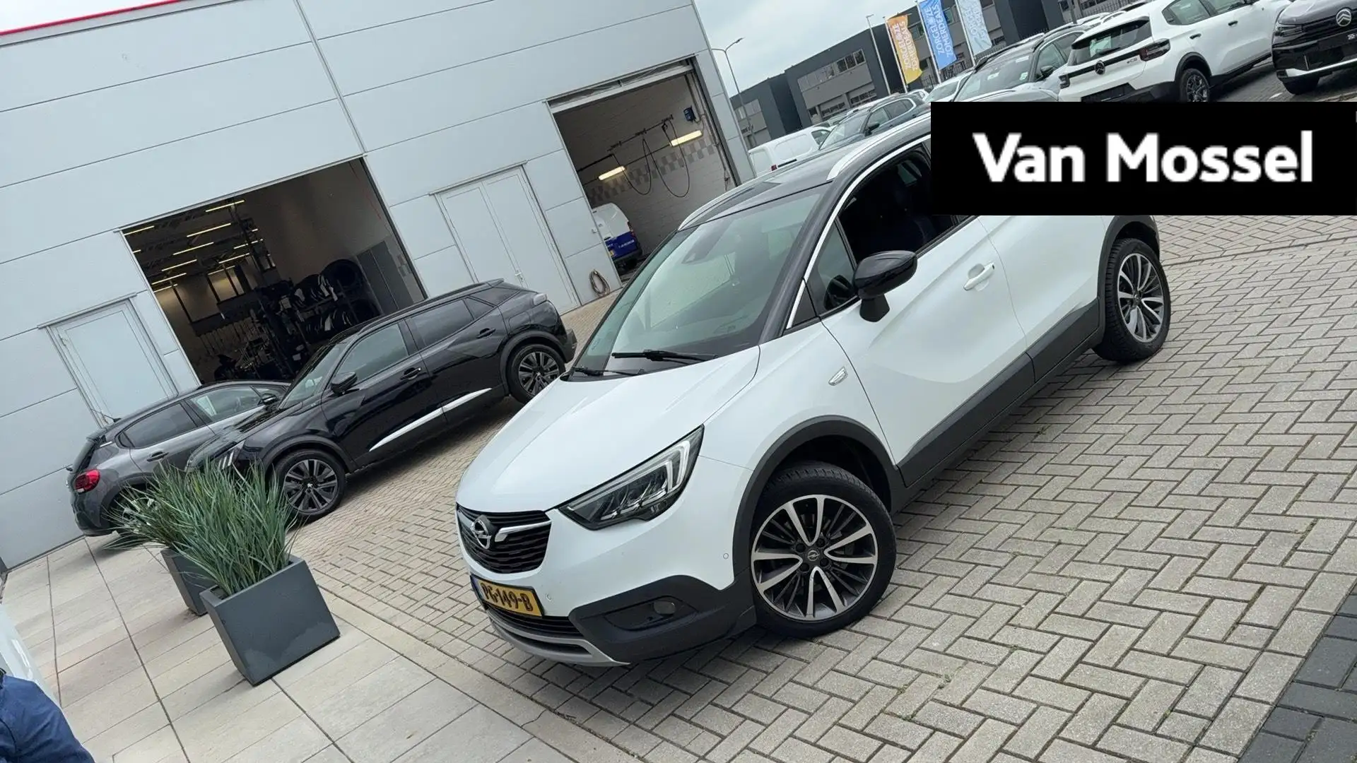 Opel Crossland X 1.2 Turbo Innovation Blanc - 1