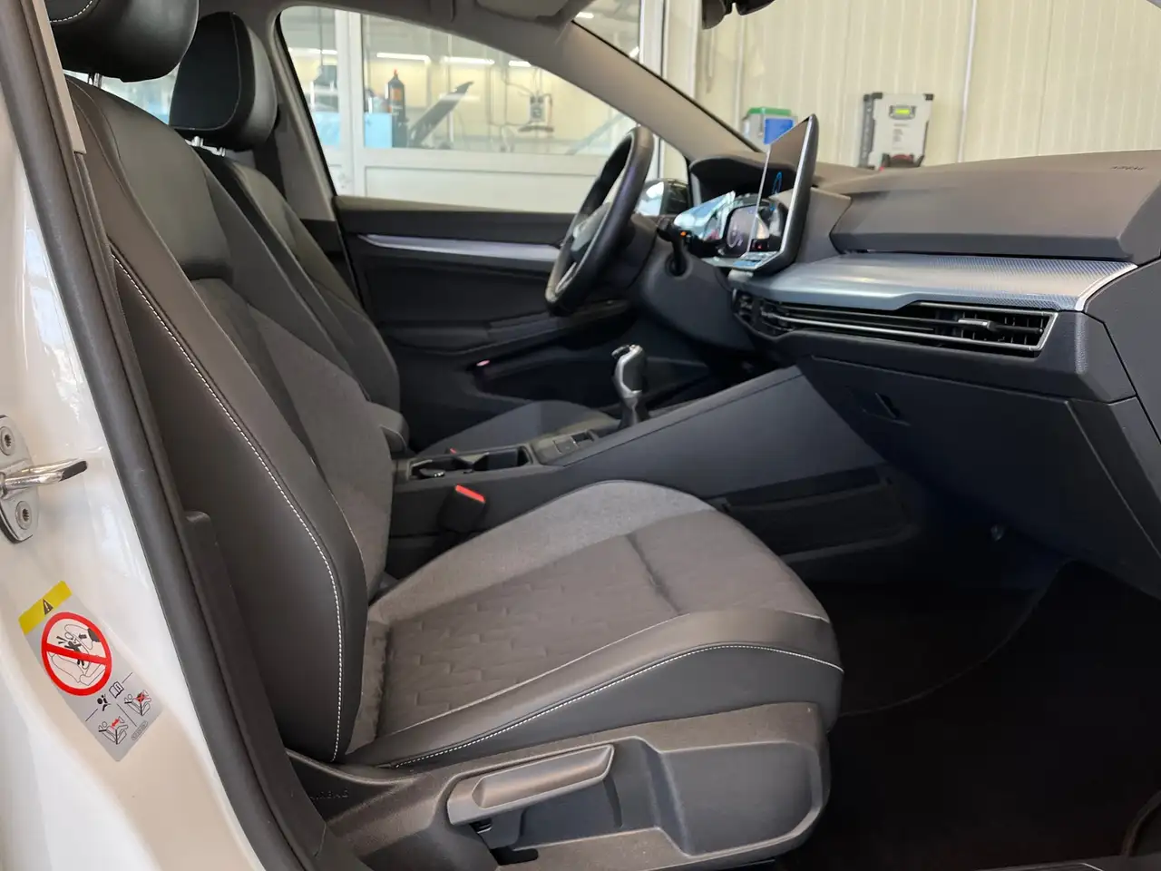 Volkswagen Golf VIII GOAL 1.5 TSI Navi AHK LED-Plus Travel Assist 13