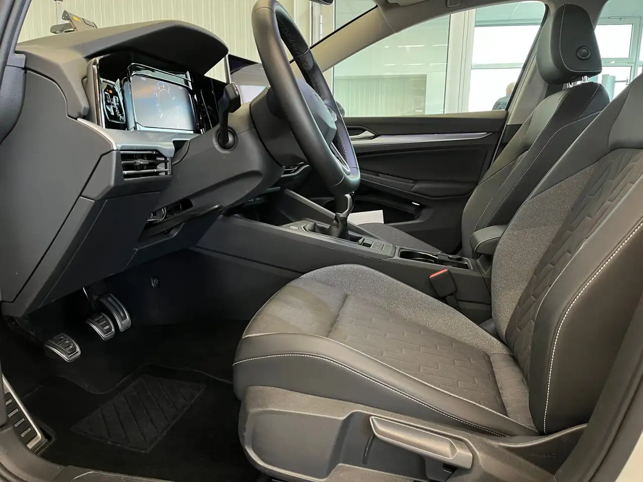 Volkswagen Golf VIII GOAL 1.5 TSI Navi AHK LED-Plus Travel Assist 8