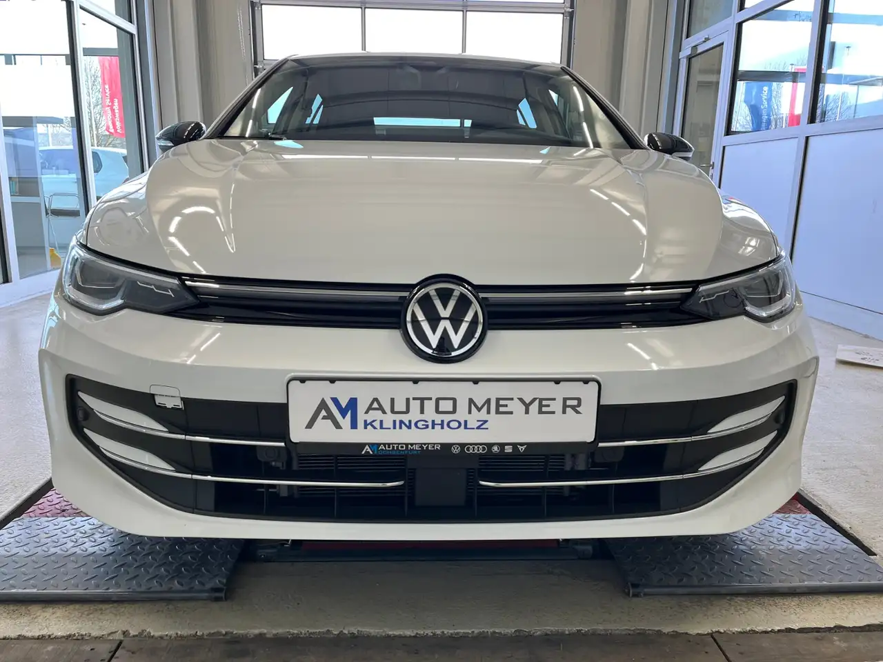 Volkswagen Golf VIII GOAL 1.5 TSI Navi AHK LED-Plus Travel Assist 6