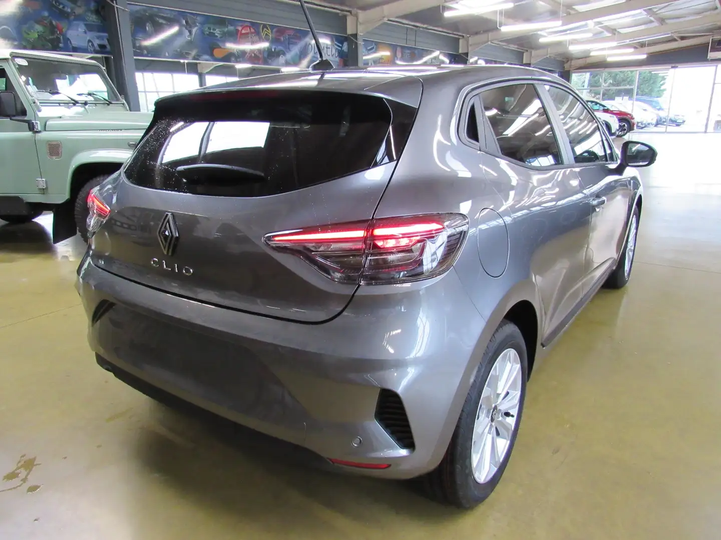 Renault Clio 1.5 BLUE DCI 100 EVOLUTION + OPTIONS Gris - 2