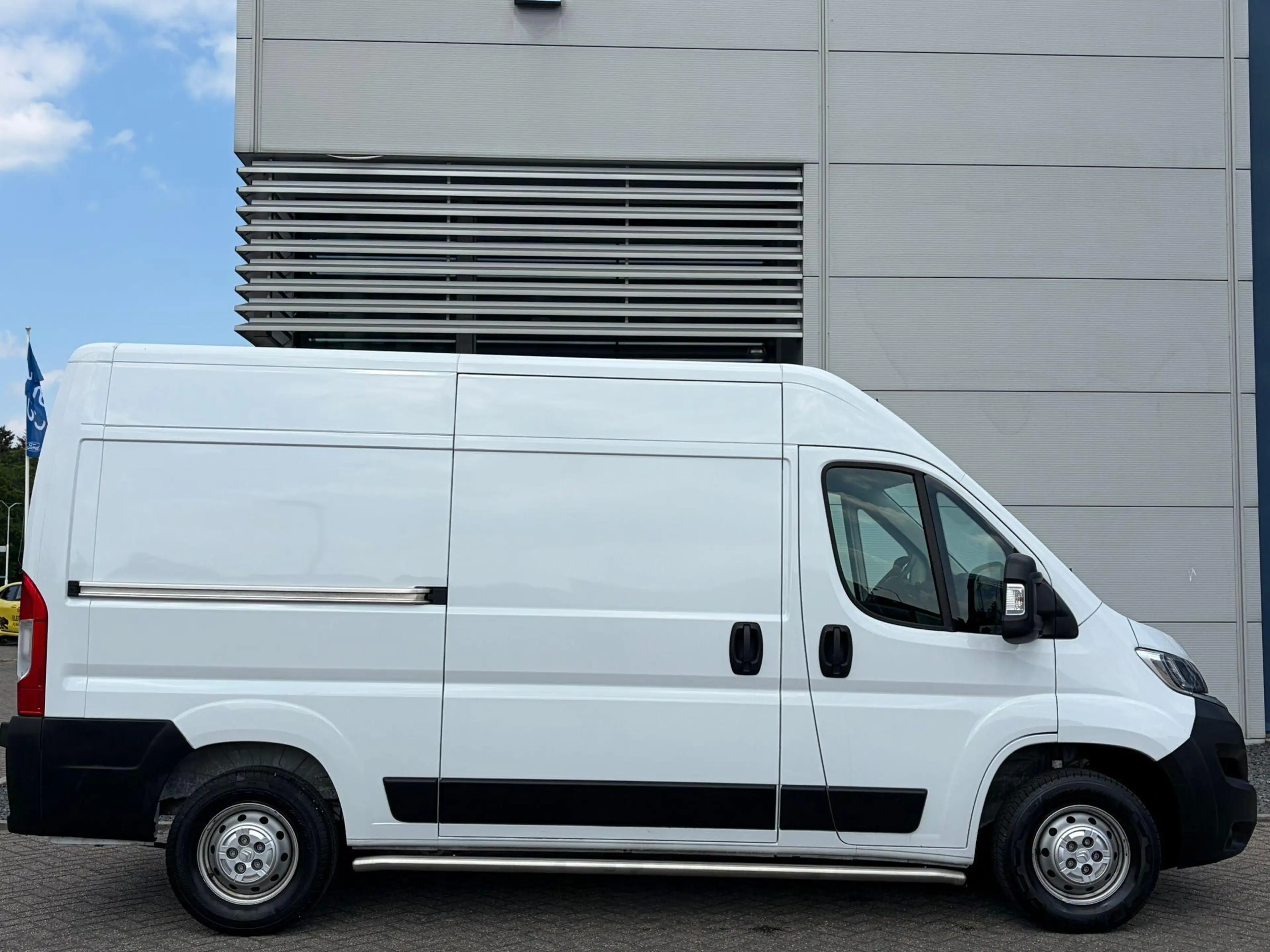 Citroen Jumper 2.2 BlueHDi 120 L2H2 3.0t Trekhaak I Multimedia sc — photo 4