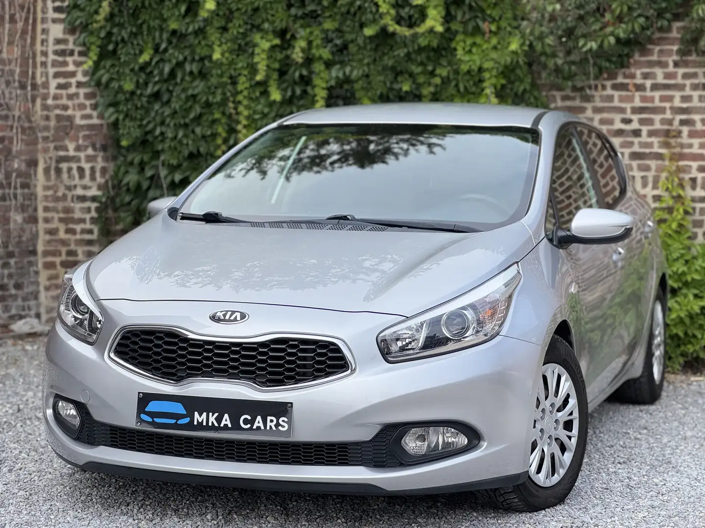 Kia Ceed / cee'd 1.4 CRDi Euro 5 Faible Km Garantie 12 Mois Argent - 2
