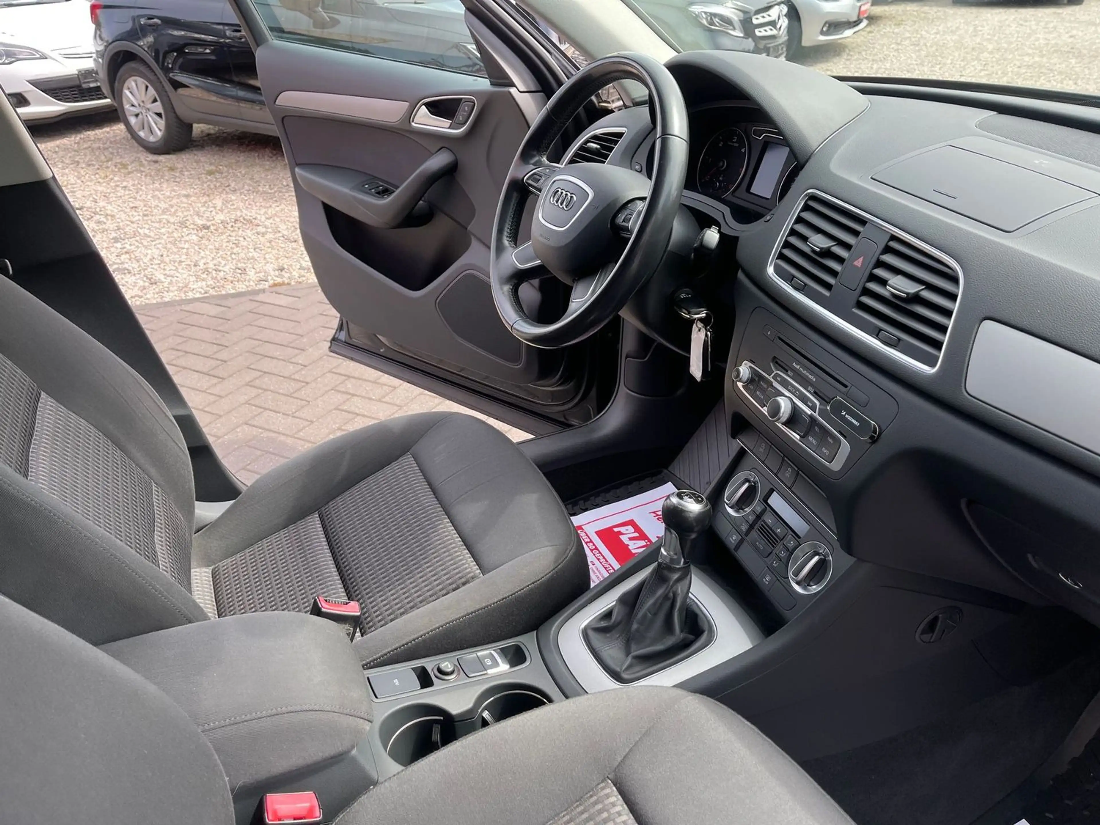 Audi Q3 2.0 TDI/Navi/Tempomat/Bluetooth/Xenon/ — photo 9