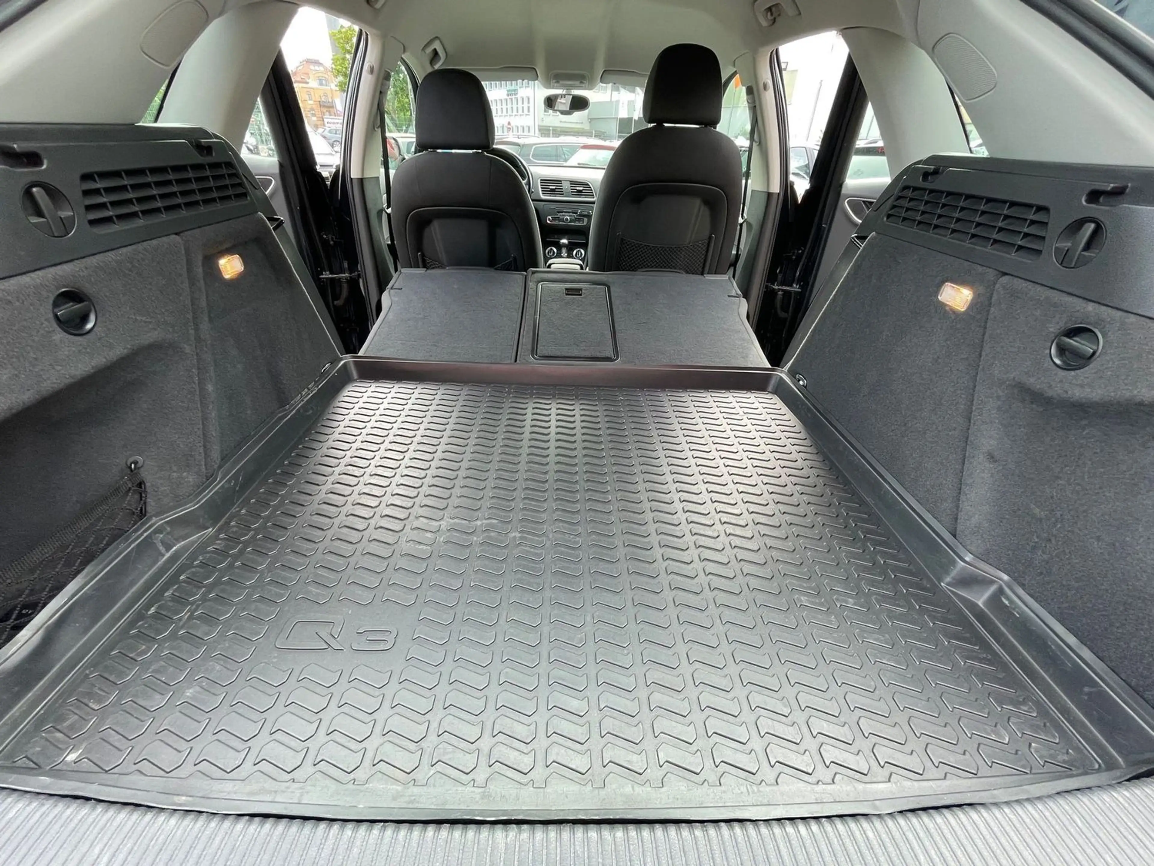 Audi Q3 2.0 TDI/Navi/Tempomat/Bluetooth/Xenon/ — photo 8