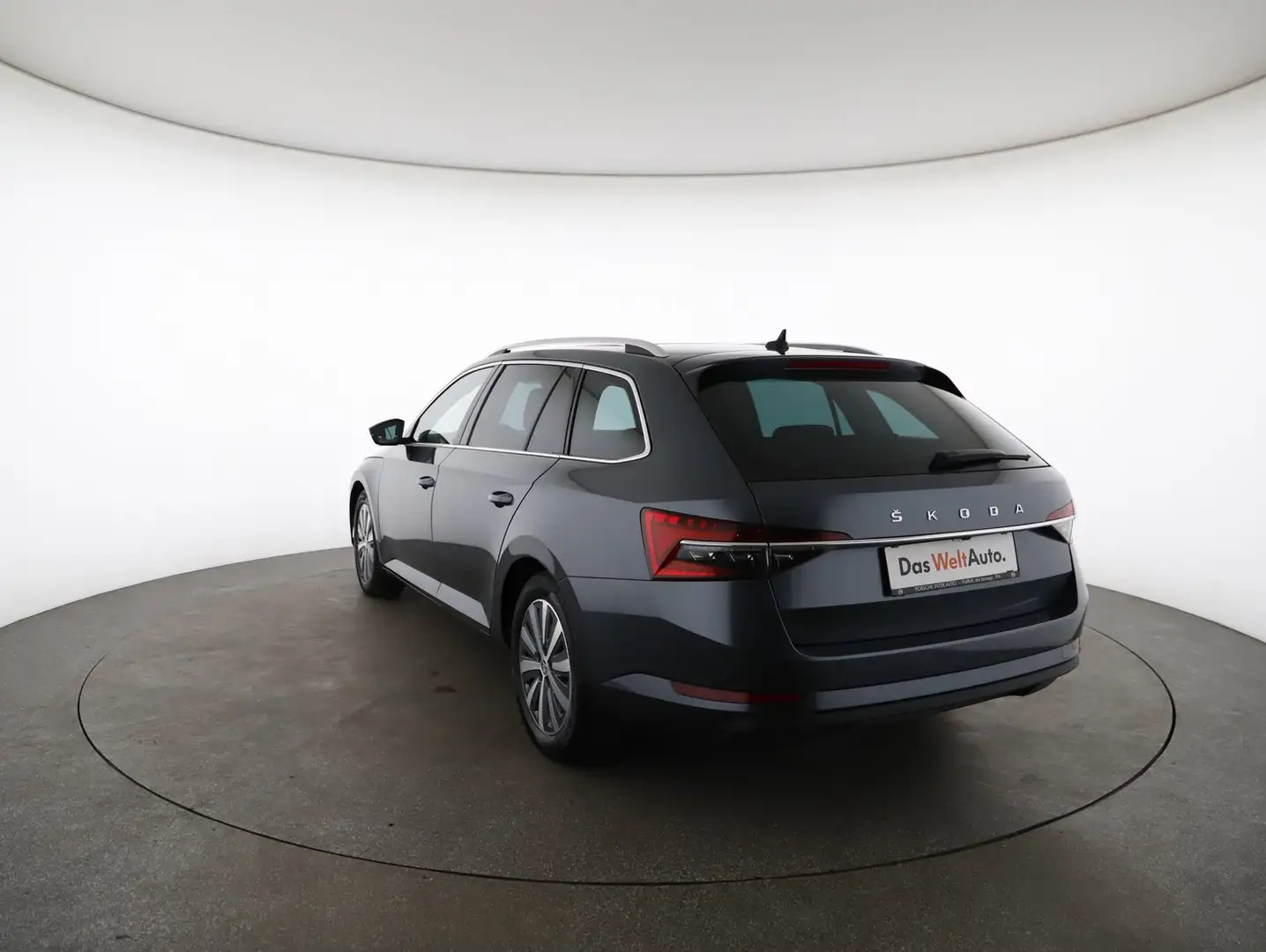 Skoda Superb Style TDI DSG Grijs - 2