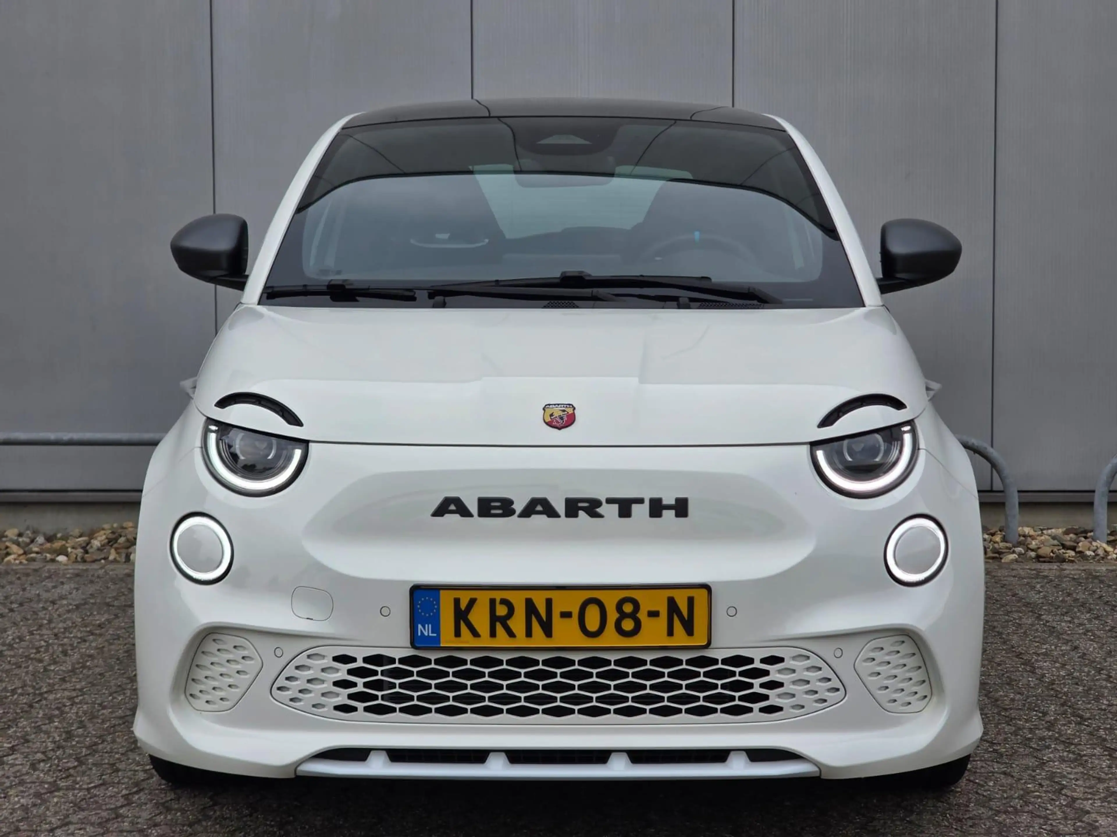 Abarth 500 Turismo 42 kWh Navigatie | Parkeercamera | Glasdak — photo 2