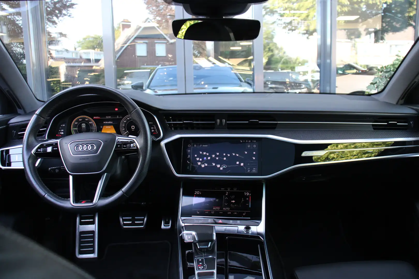 Audi A6 Avant 55 TFSI e Quattro S Edition 360camera/Headup Zwart - 2