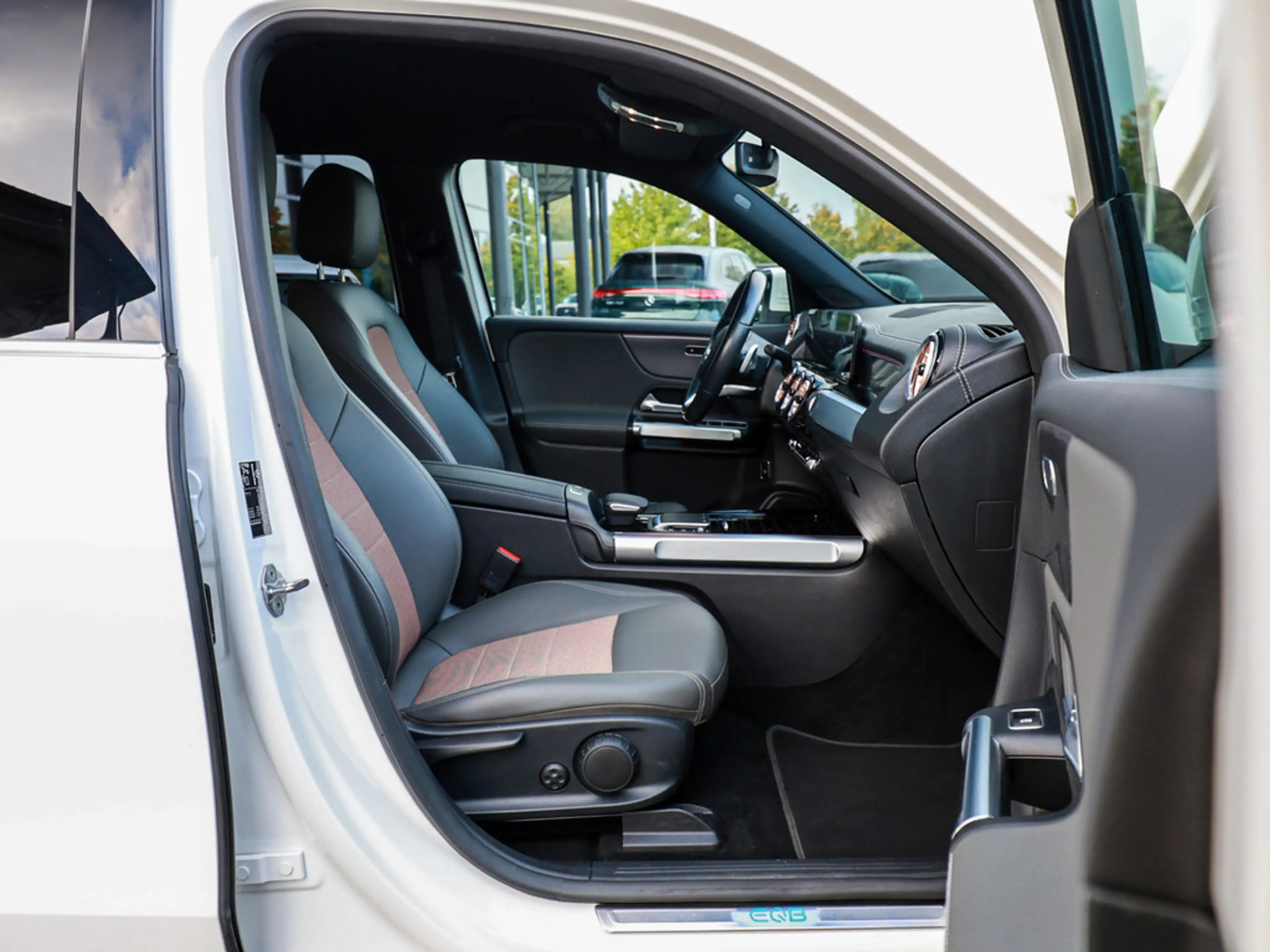 Mercedes-Benz EQB 250 ElectricArt Advanced LED NAVI KAMERA — photo 8