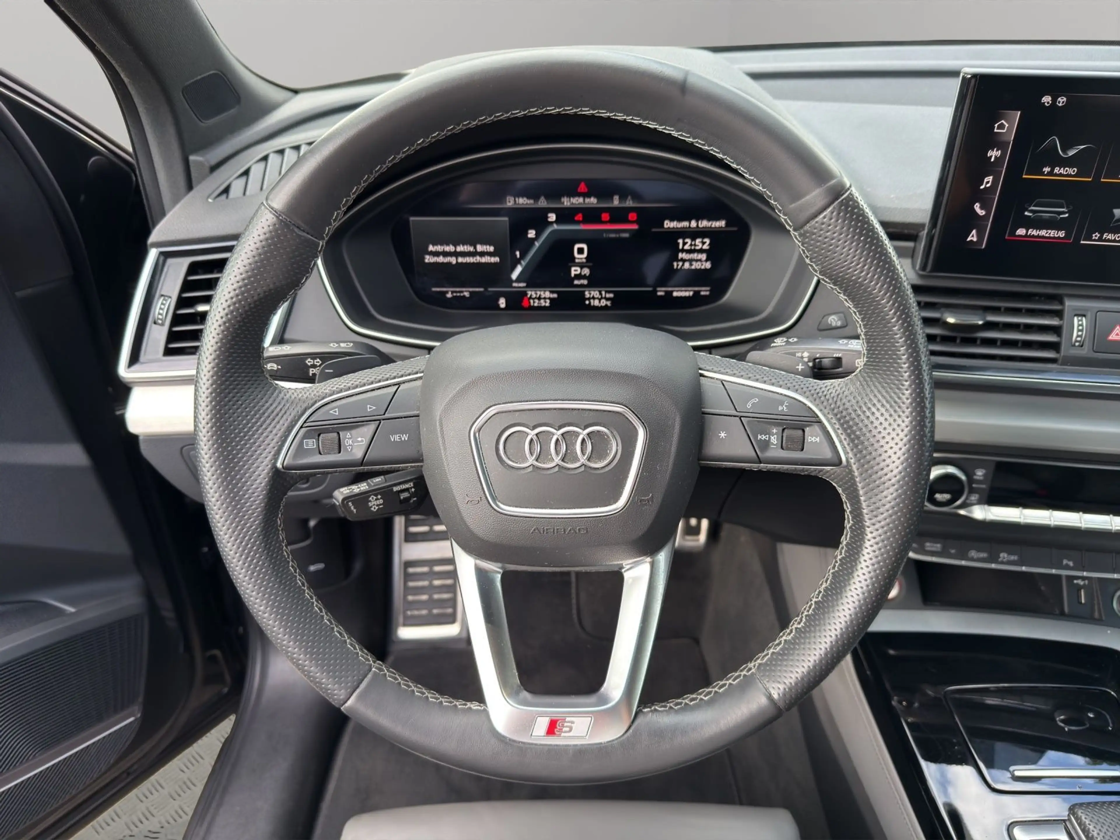 Audi SQ5 3.0 TDI qu. tiptronic AHK+NAVI+ACC — photo 10