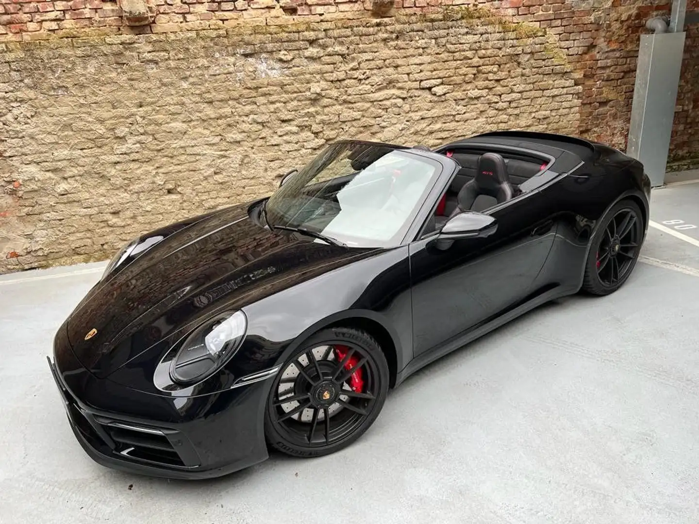 Porsche 992 GTS Cabriolet 480 ch &#8211; crédit 2450€/mois Nero - 1
