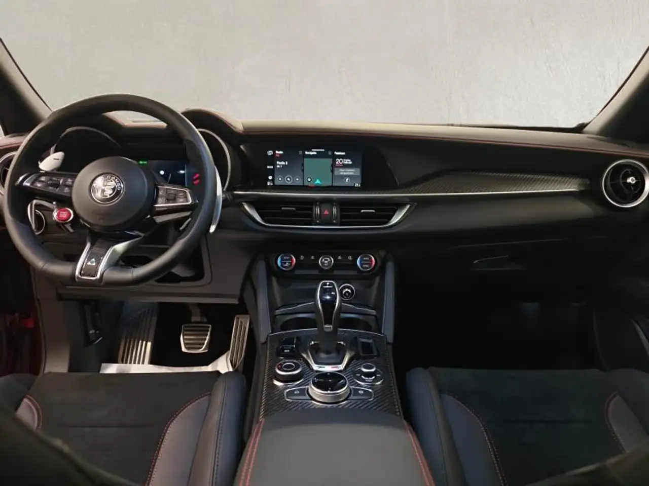 Alfa Romeo Stelvio 2026 — фото 12