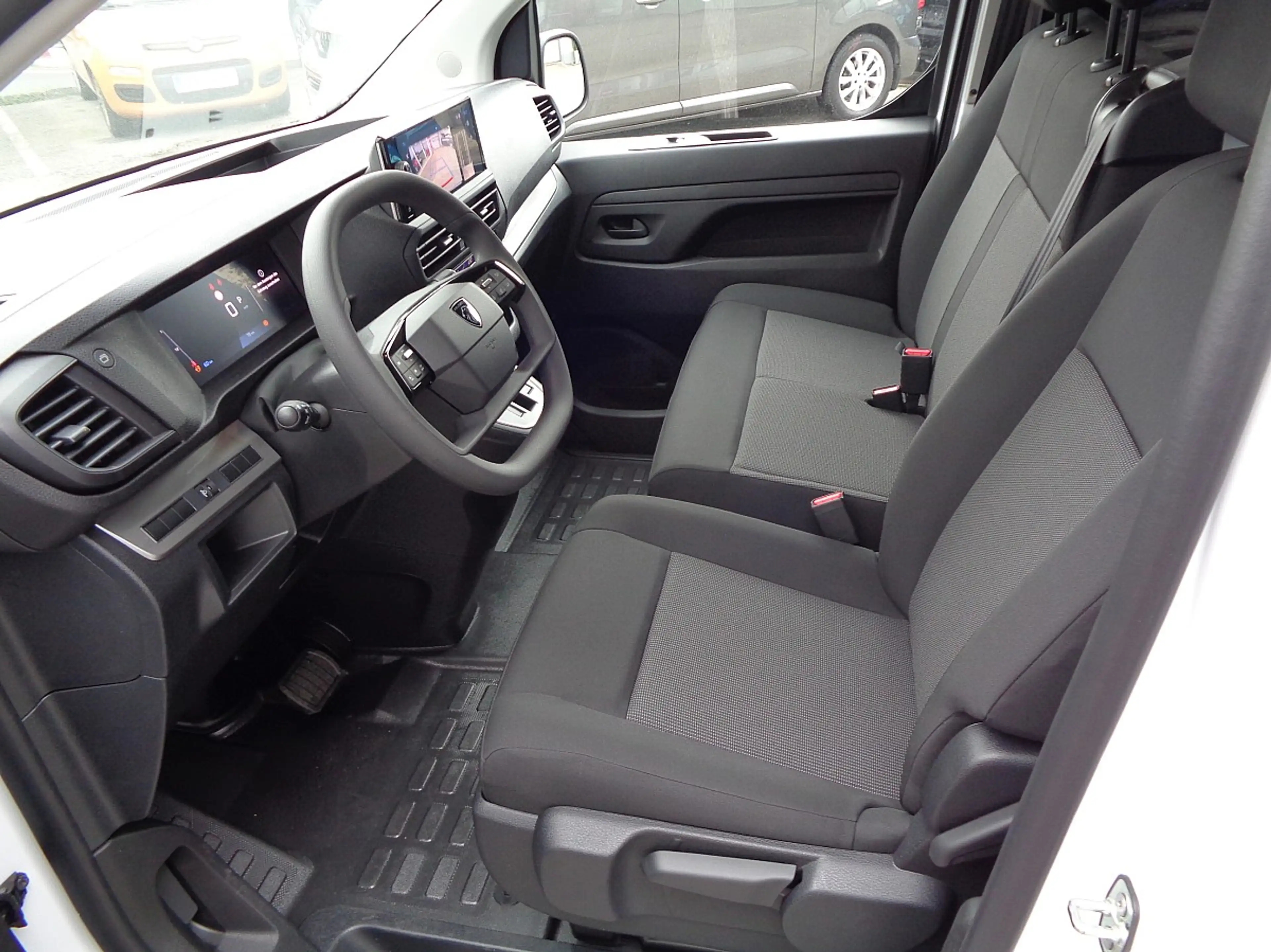 Peugeot Expert Kombi L2 BlueHDi 180 EAT8 Diesel 9-Sitzer — photo 8