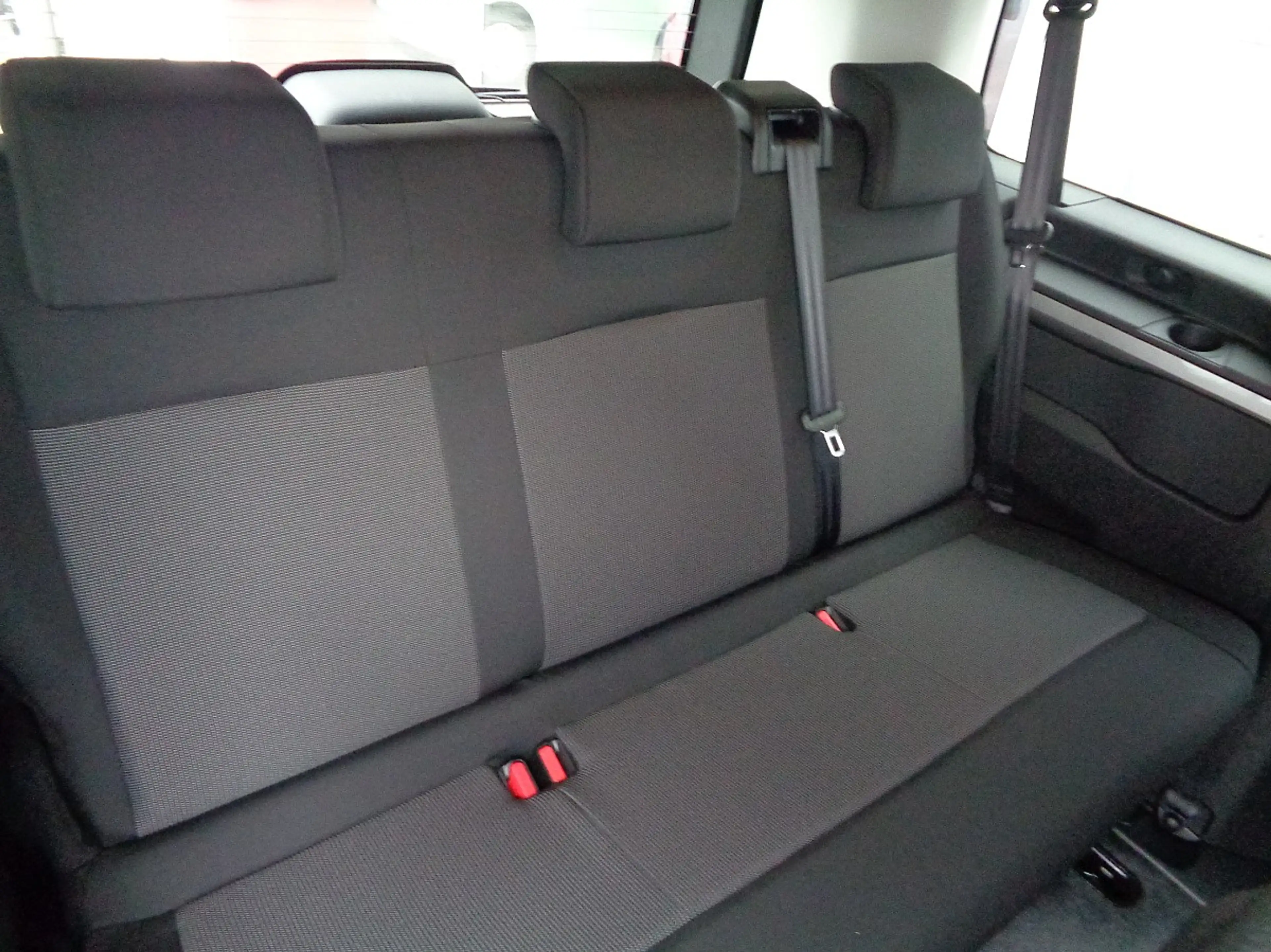 Peugeot Expert Kombi L2 BlueHDi 180 EAT8 Diesel 9-Sitzer — photo 14