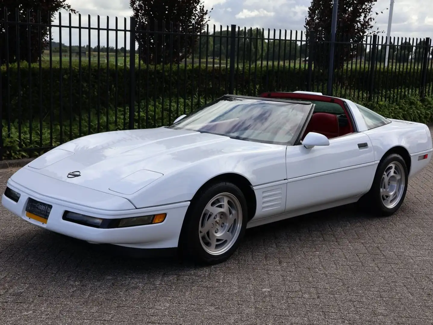 Chevrolet Corvette ZR1 Wit - 2