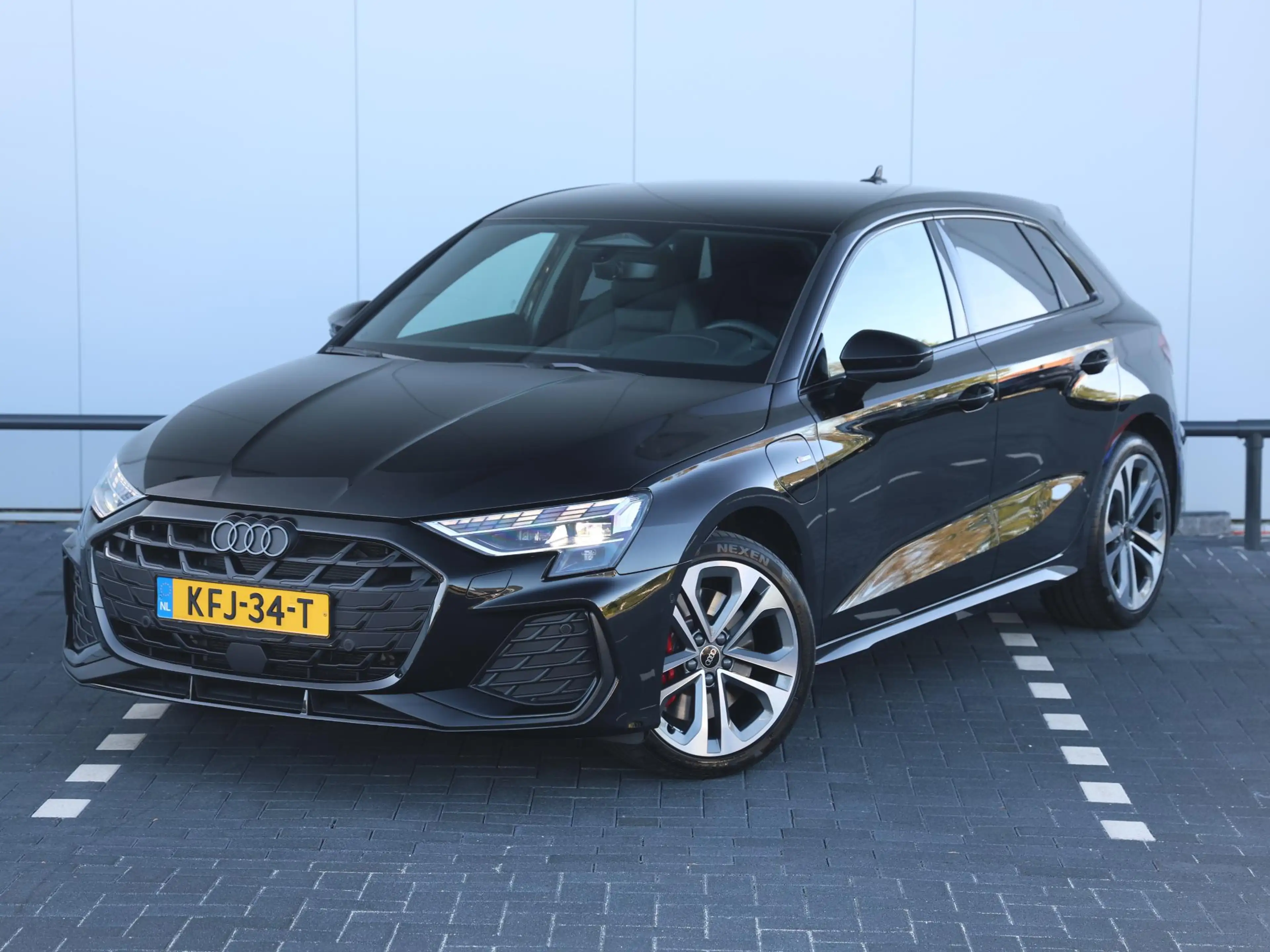 Audi A3 Sportback 45 TFSI e S edition Competition | Sonos — photo 11