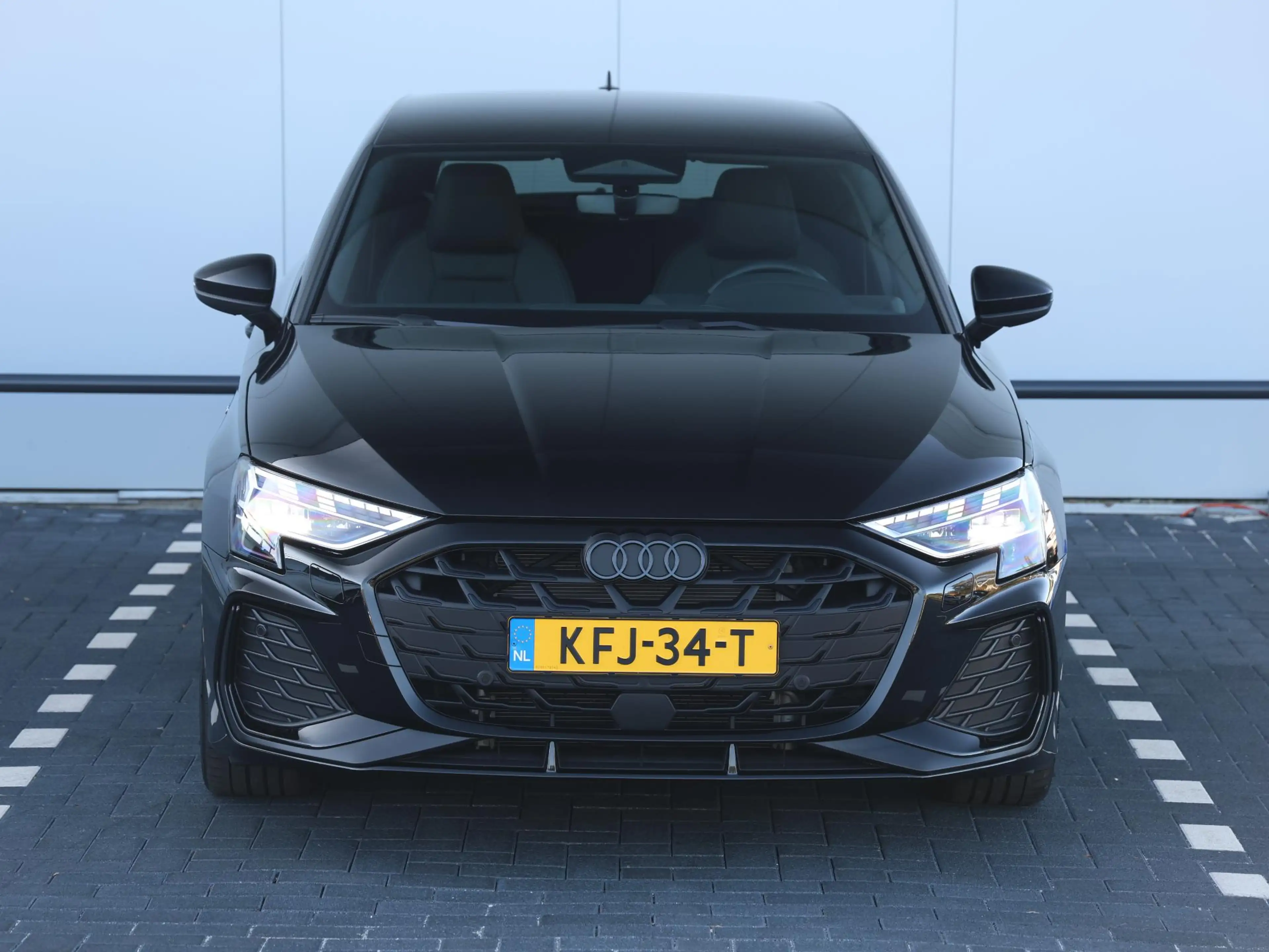 Audi A3 Sportback 45 TFSI e S edition Competition | Sonos — photo 4