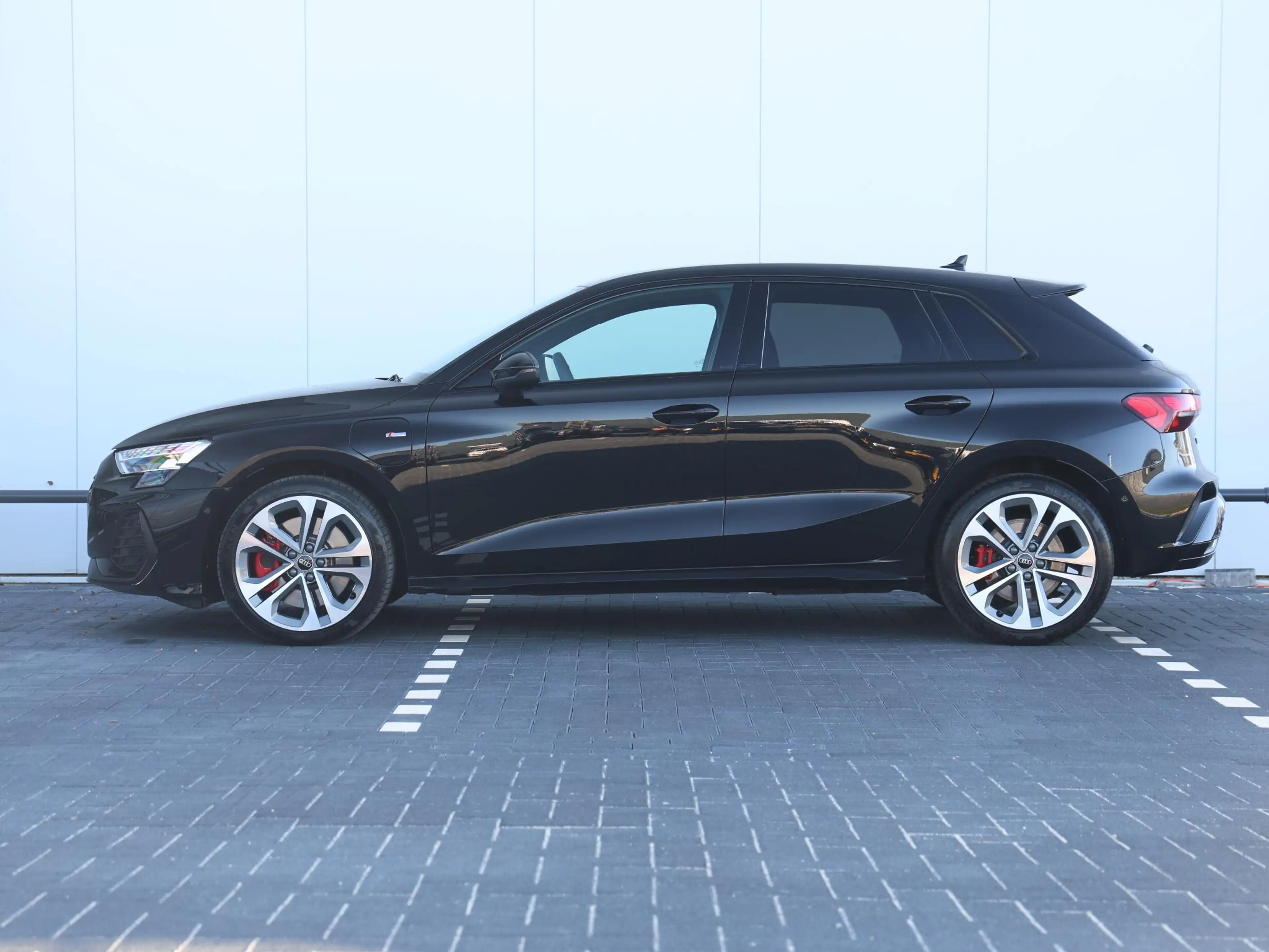 Audi A3 Sportback 45 TFSI e S edition Competition | Sonos — photo 12