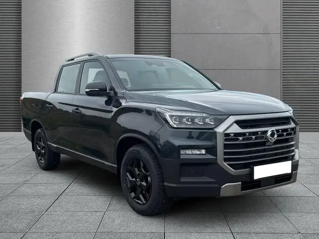 SsangYong Musso Grand Black Line 3t Anhängelast 2,2 e-Xdi 149 k...