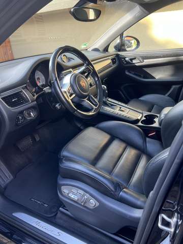 Imagine Porsche Macan Macan S Diesel PDK