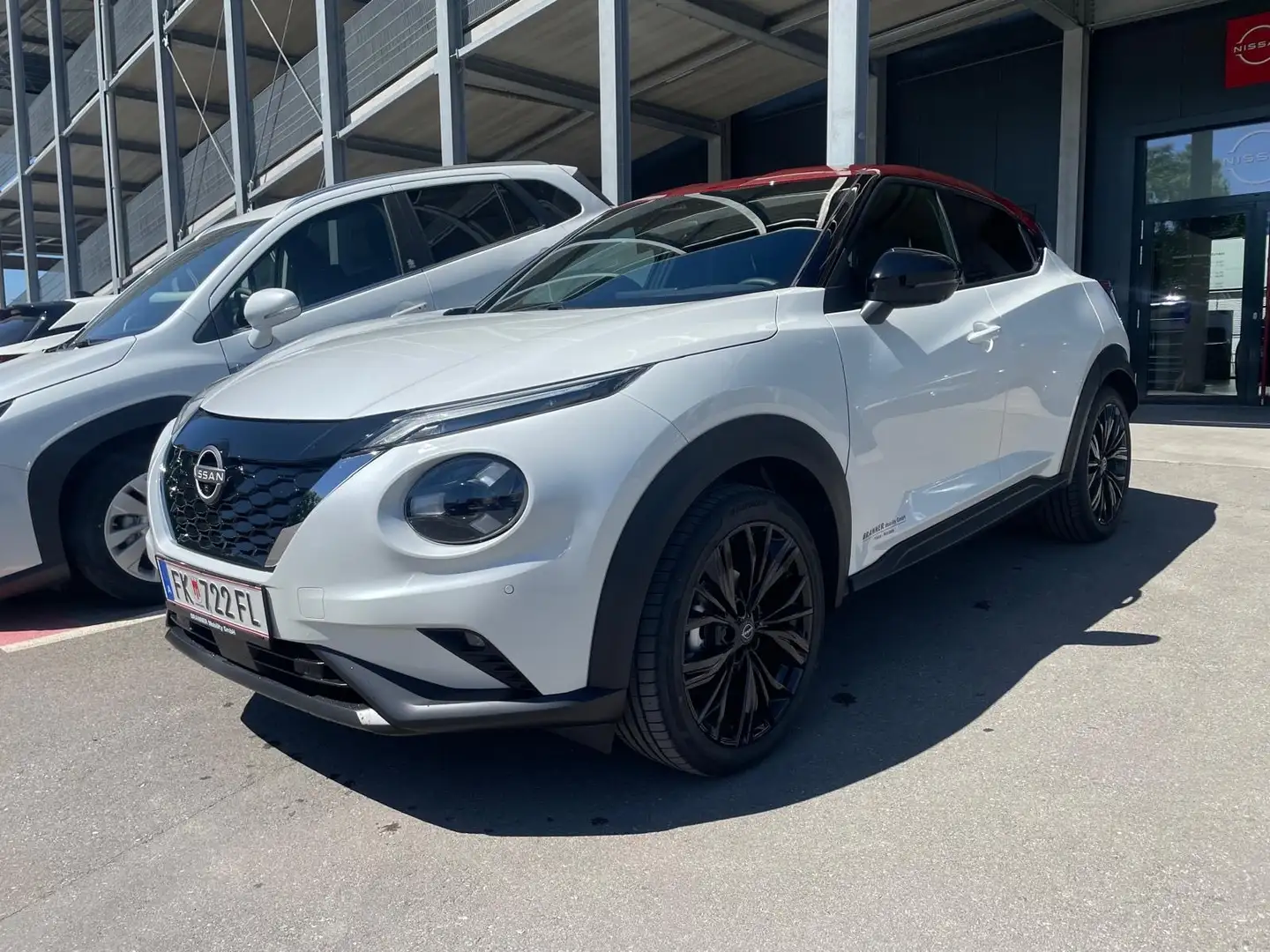 Nissan Juke Juke 1,6 Hybrid 4AMT Redline Edition Weiß - 2